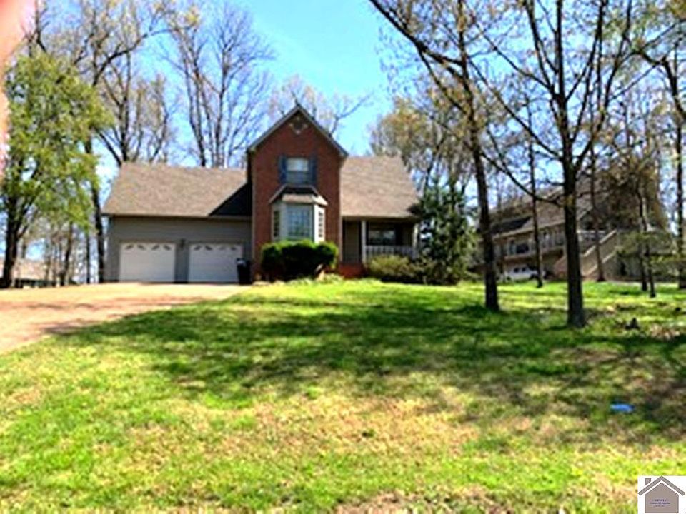 1st image of 226 Bruce Ave