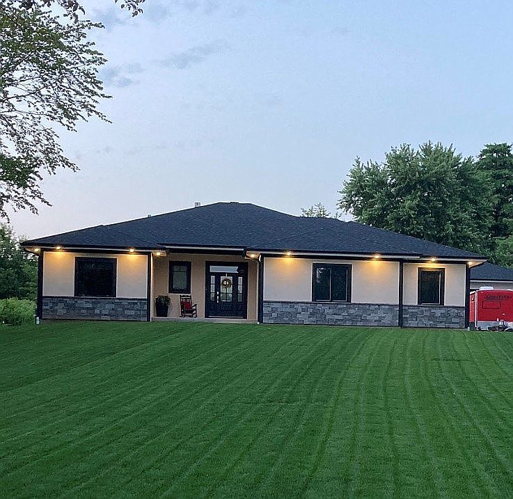 1st image of 12428 Clubhouse Dr