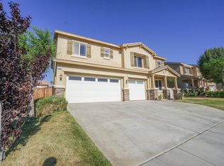 13585 Bentley St, Victorville, CA 92392