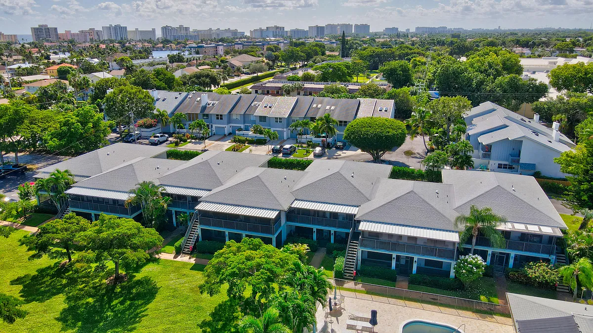 Building Photo - 2920 Florida Blvd #216