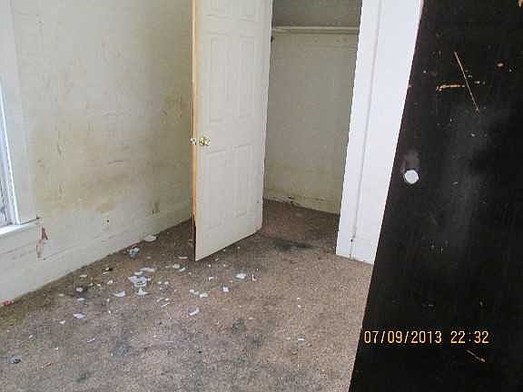 4th image of 1342 Manchester Ave