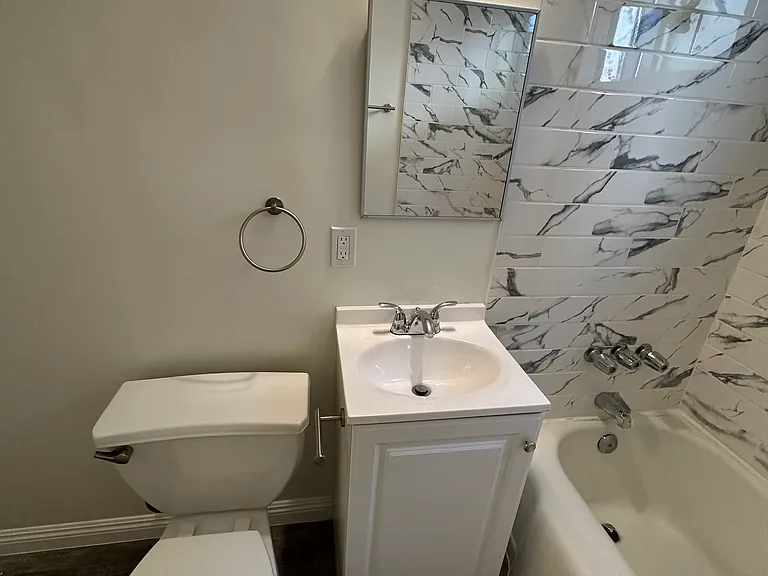5821 Whitnall Hwy — Photo 14