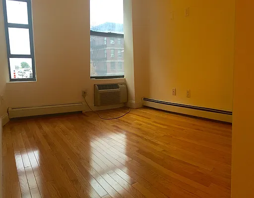 Rented by R&R Management | media 37