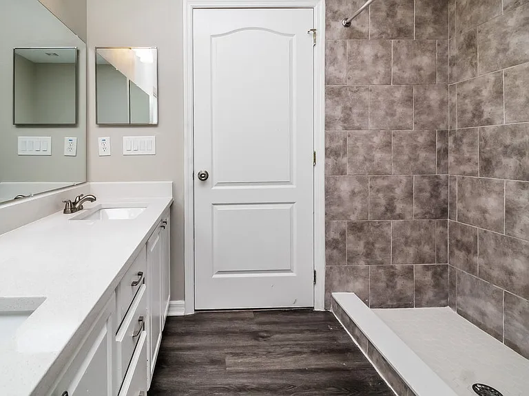 1237 Kellogg Dr — Photo 12