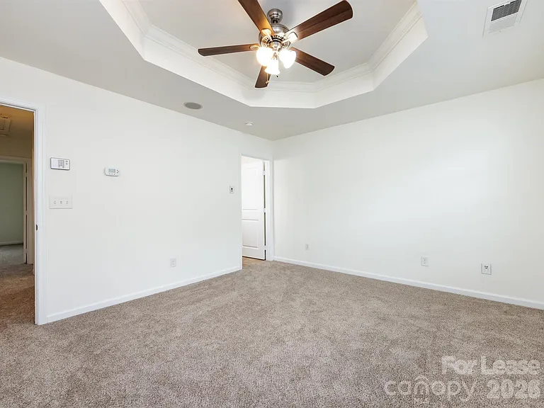 2436 Silverthorn Dr — Photo 22