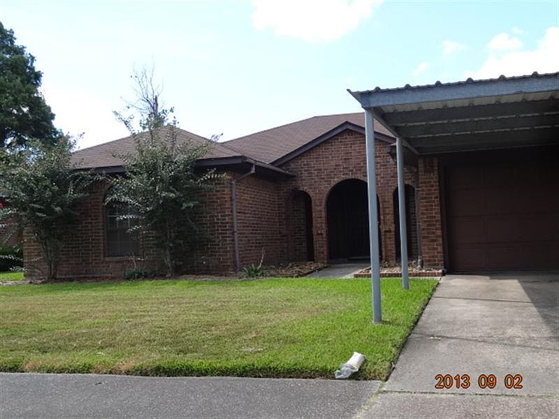 1st image of 1618 S Park Side Dr