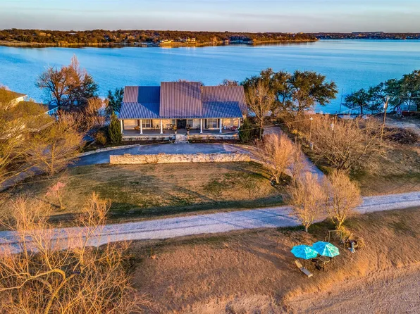 237 Aston Dr, Bridgeport, TX 76426