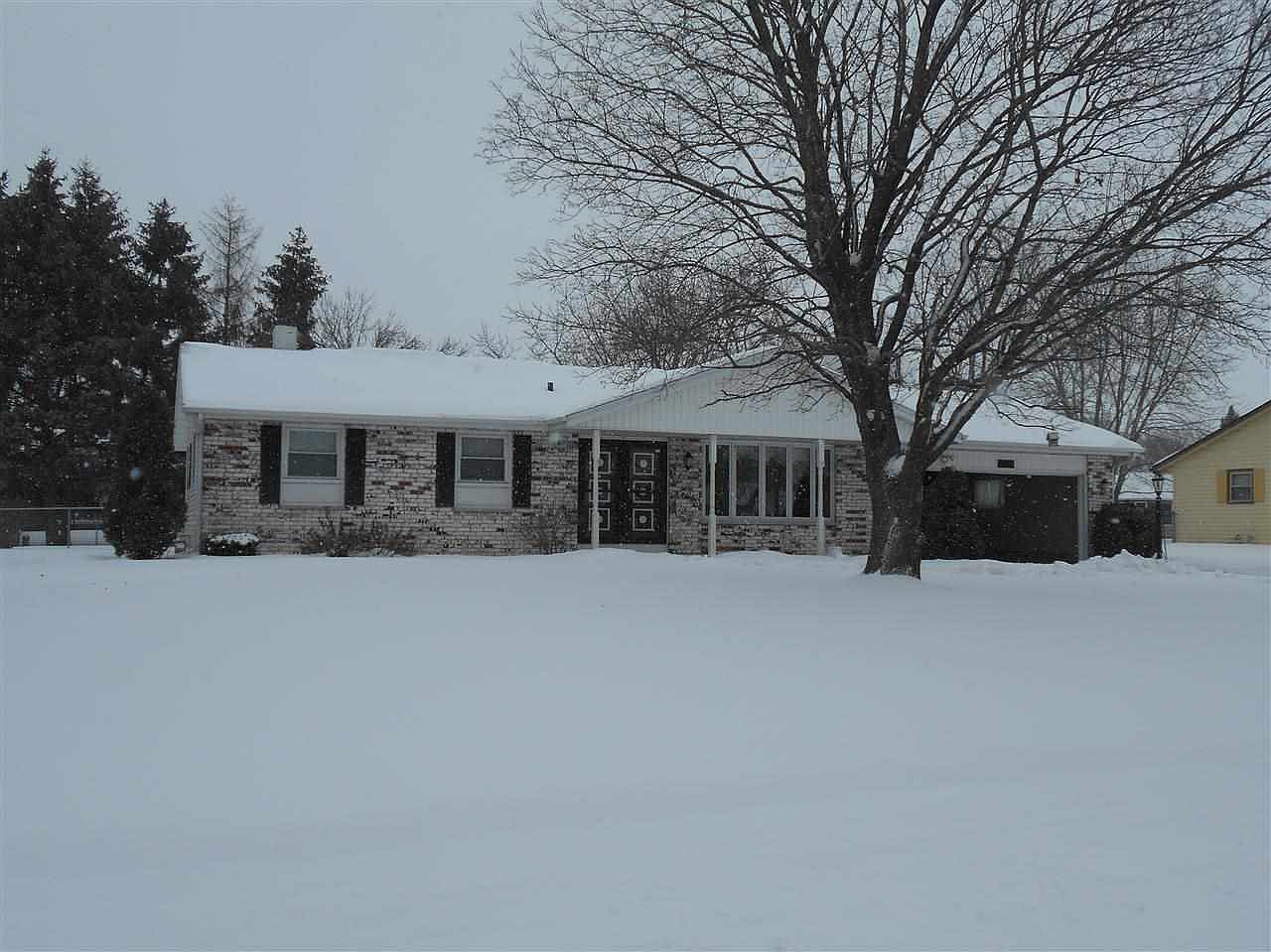 831 E Morning Glory Ln, Beloit, WI 53511 Zillow