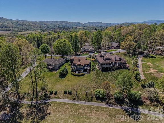 5th image of 3104 Cove Loop Rd