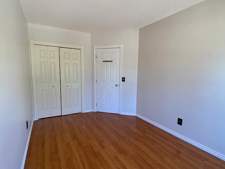 112 14th Ave SE #223 — Photo 17