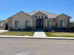 424 S Glen Canyon Dr, Cedar City, UT 84720