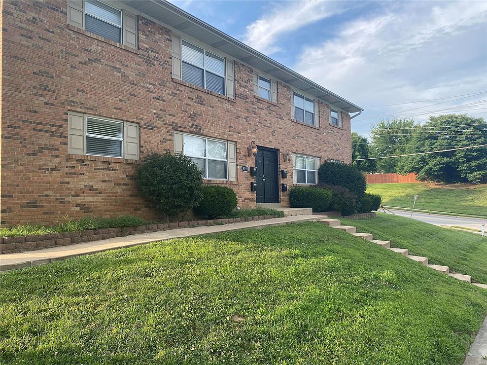 1st image of 819 Parkcrest Dr