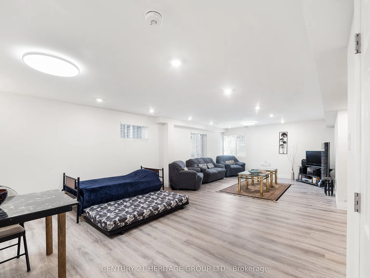 2 bed, $1,950 — Photo 4