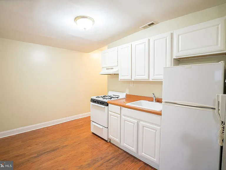 1124 E Passyunk Ave #4 — Photo 5
