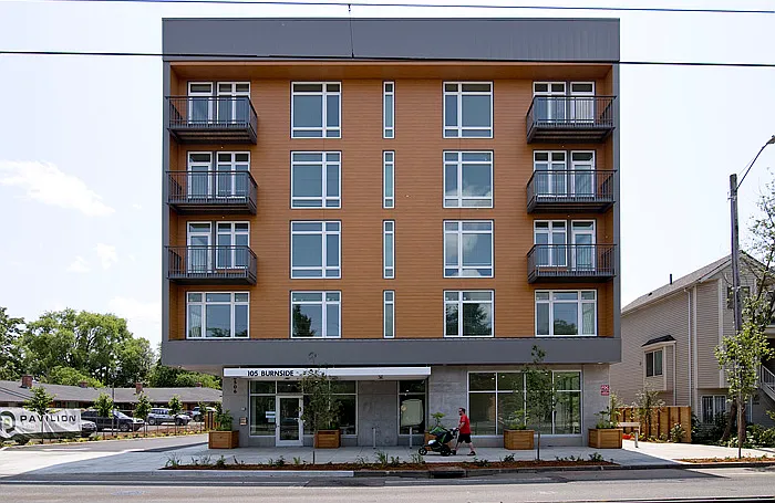 East Burnside Apartments — Photo 1