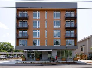 East Burnside Apartments, Portland, OR 97216