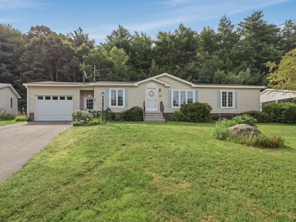 33 Bayberry Dr, Gardner, MA 01440