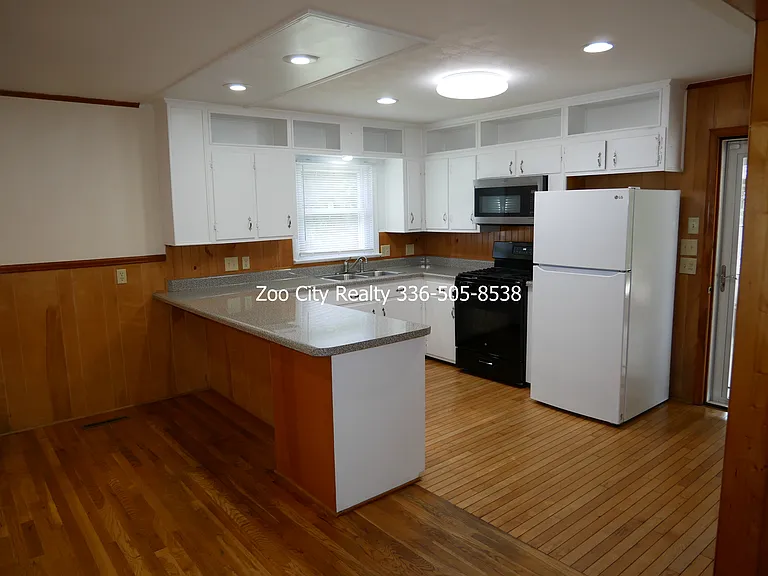 678 Mack Rd — Photo 3