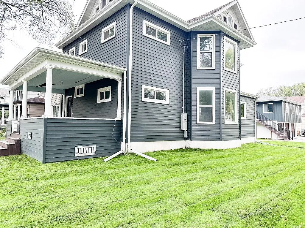 6 bed, 4332 sqft, $4,300 — Photo 4