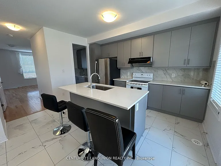 111 Mumbai Dr — Photo 6
