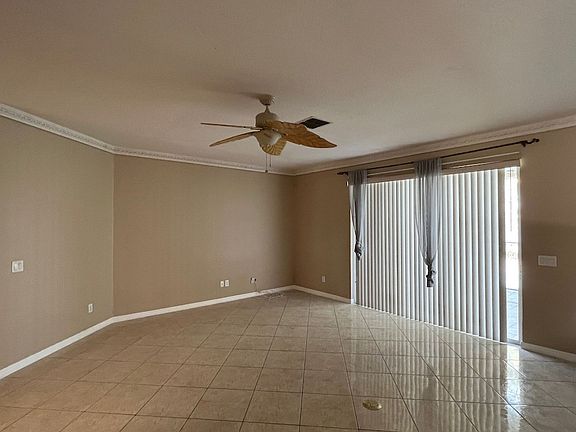 4th image of 6529 Lake Pembroke Pl
