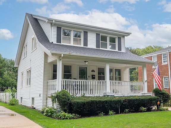3rd image of 2924 N 74th STREET