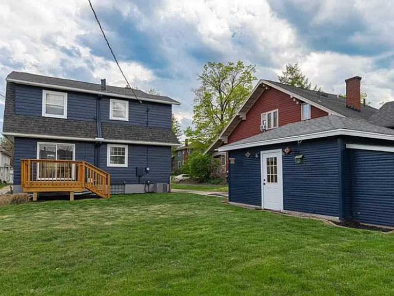 9 Wiltshire Blvd — Photo 14