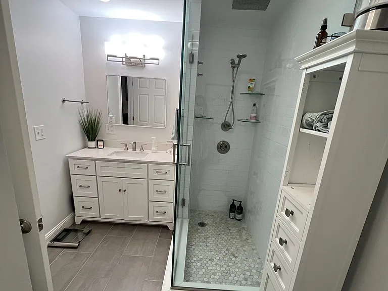 703 E 5th St #2 — Photo 11