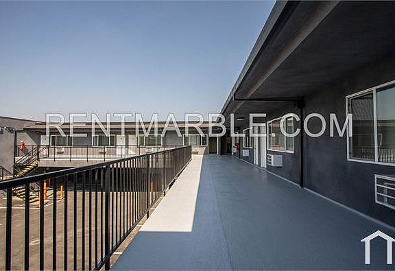 4th image of 847 E Main St #55