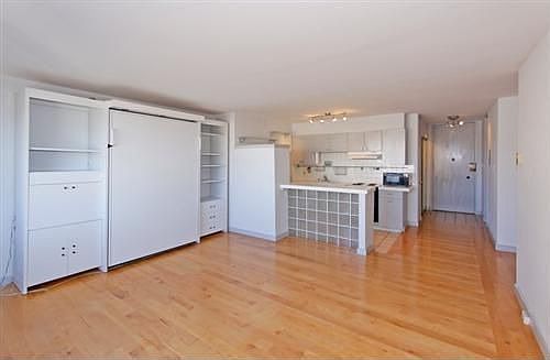 3rd image of 1001 Pine St Unit 1007