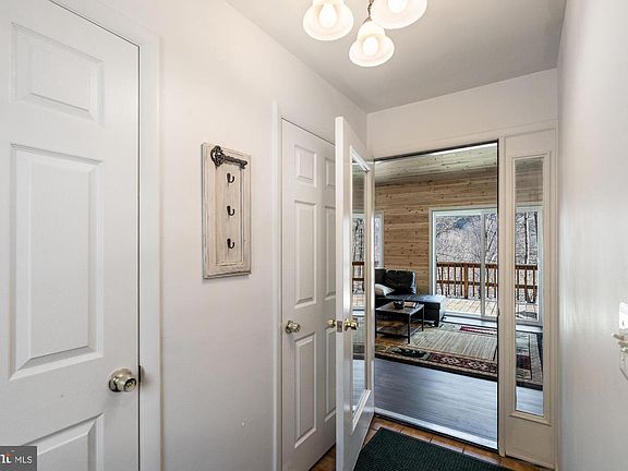 2nd image of 85 Bluebird Ln