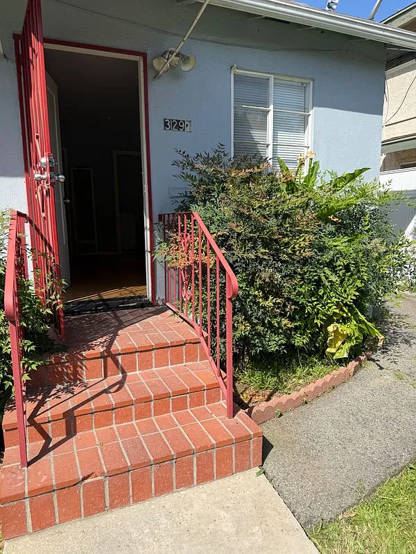 Studio, 1.0 bath, 400 sqft, $1,700 — Photo 1