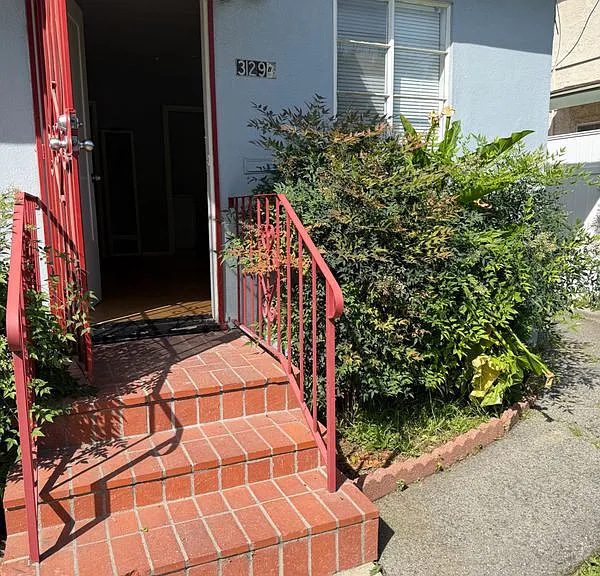 329 N Chapel Ave #B — Photo 1