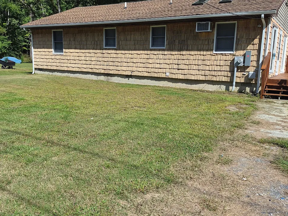 208 N Memorial Dr