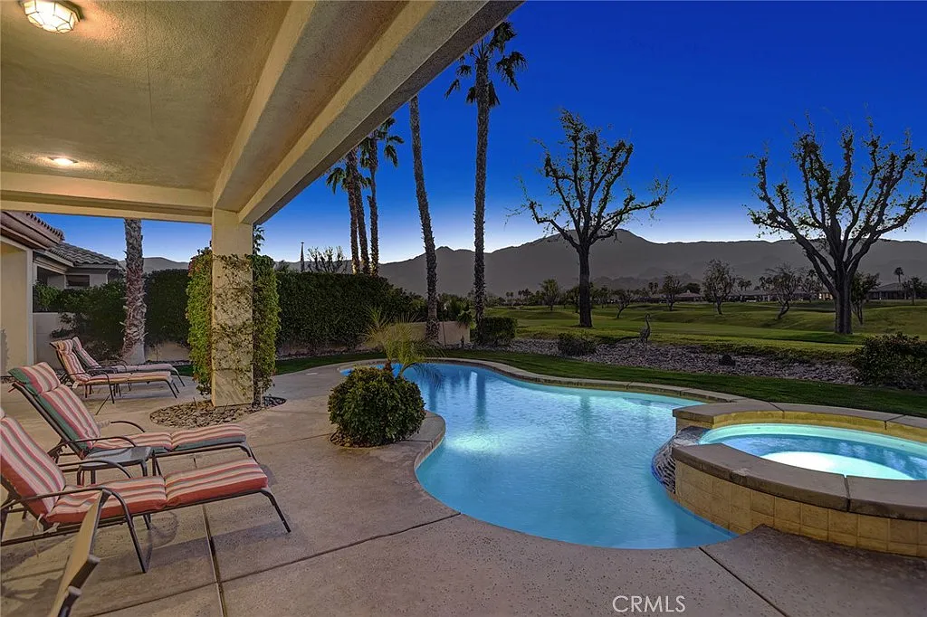 3 bed, 3.5 bath, 2844 sqft, $5,345 — Photo 4