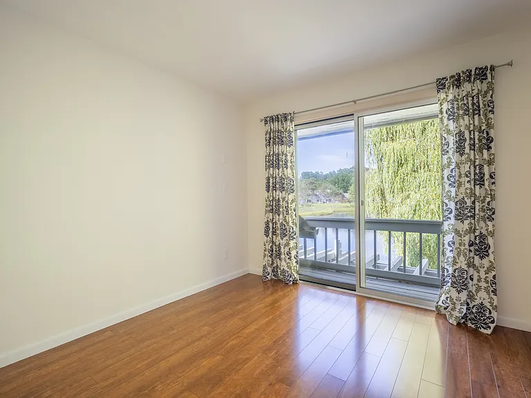 31 Pond Dr W — Photo 12