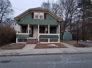 84 Sayles St, Lowell, MA 01851