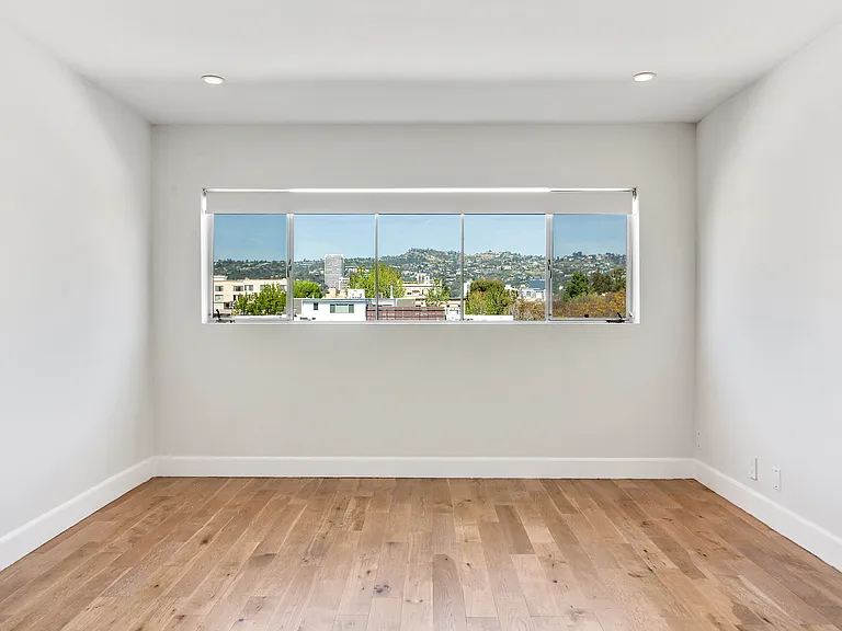 Oakhurst Moderne — Photo 3