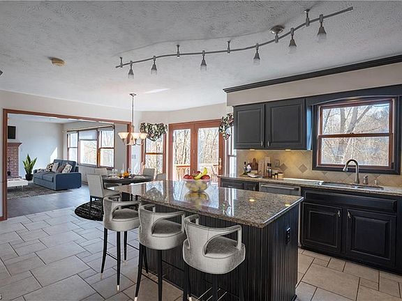 2nd image of 14731 King Arthur Ct