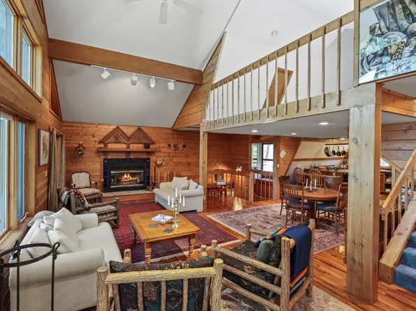 7713 Little Lakes Rd, Lake Tomahawk, WI 54539