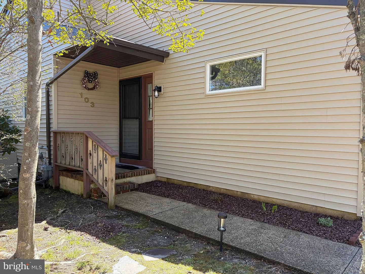 103 Middle Holly Ln photo 1