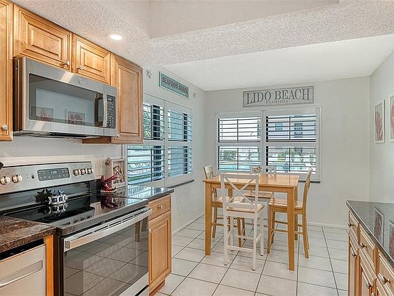 3rd image of 1001 BENJAMIN FRANKLIN DRIVE #110