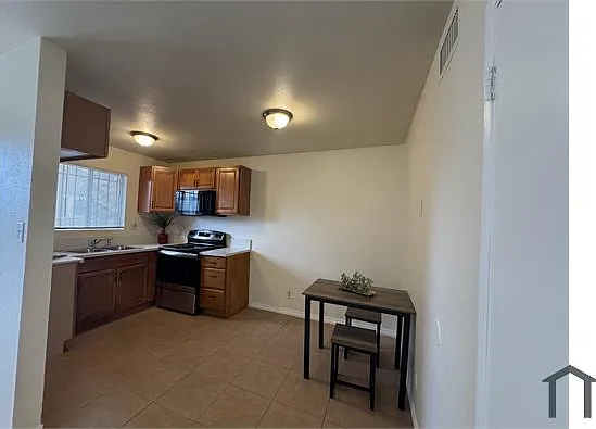 38622 Larkin Ave — Photo 6