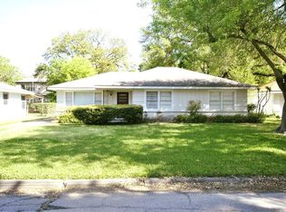 3302 Westridge St, Houston, TX 77025