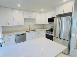 3384 Monroe St #A, Carlsbad, CA 92008