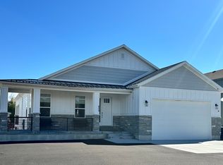 600 S Stump Hollow Rd, Garden City, UT 84028