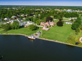 80 S Saxon Ave, Bay Shore, NY 11706