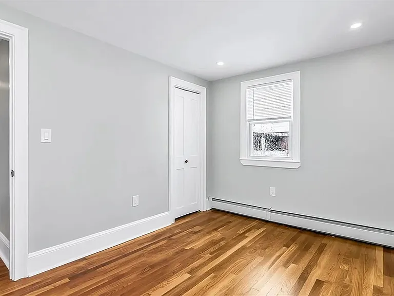212 Cambridge Rd — Photo 25