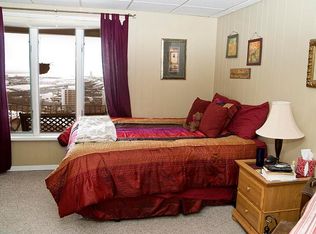 2013 W 6th St #2, Duluth, MN 55806