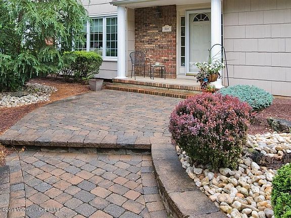 4th image of 88 Sherwood Dr